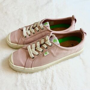 Cariuma OCA Low Rose Canvas Sneakers Pink Lace Up Eco Friendly Women’s Size 9